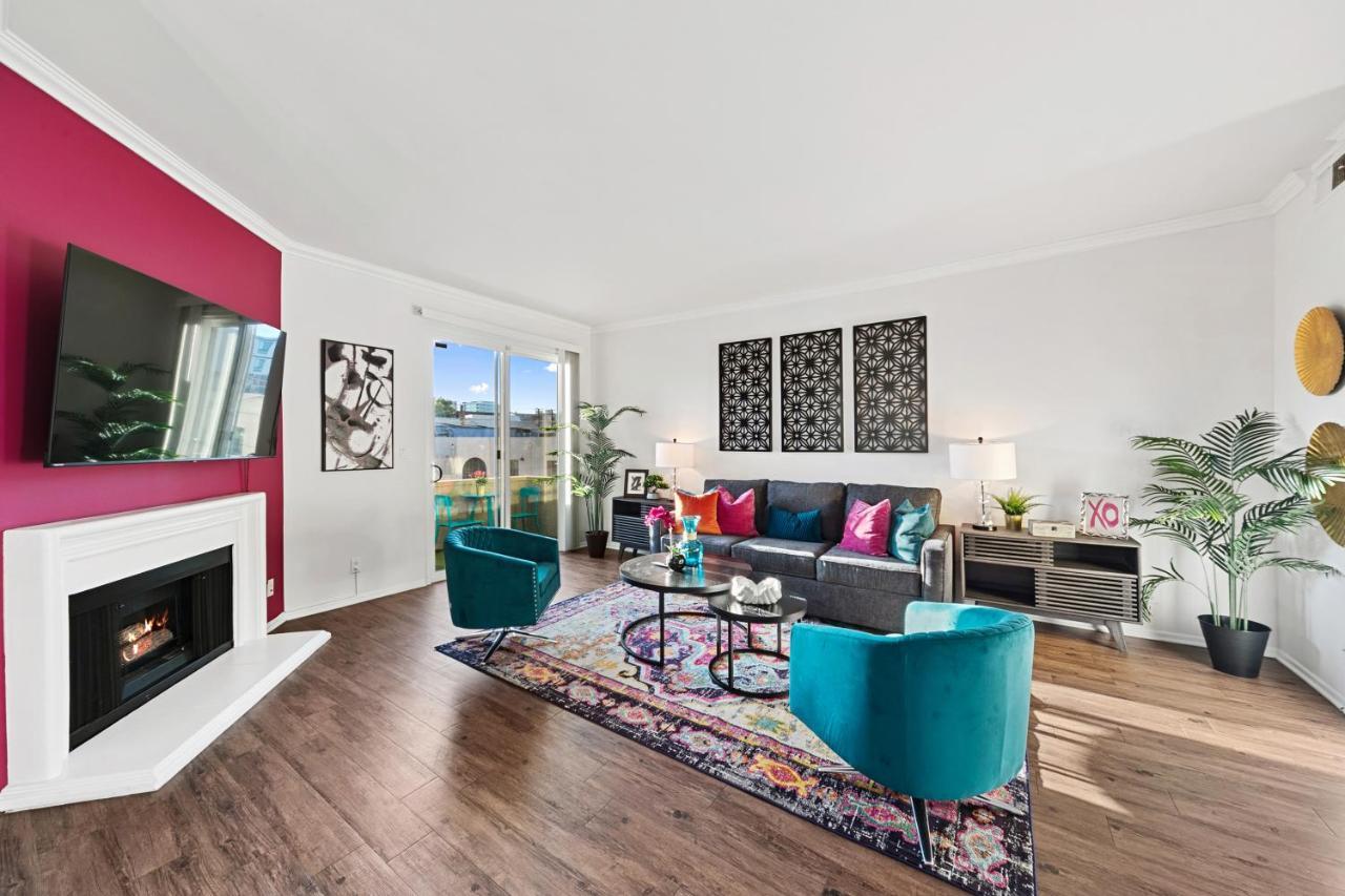 Beverly Hills Chic 2 Bed 2Bath With Patio And Parking 309 Los Angeles Exterior photo